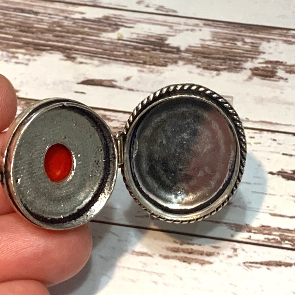 Coral & Silver Poison Box Ring - Picture 3 of 4